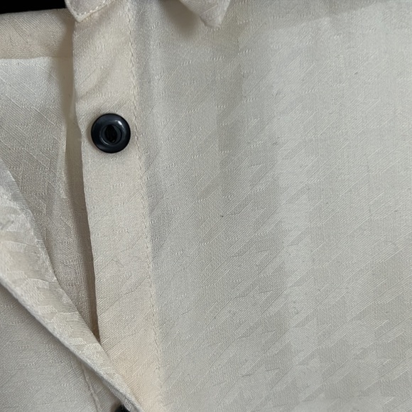 Gap cream silk button down - Picture 2 of 5
